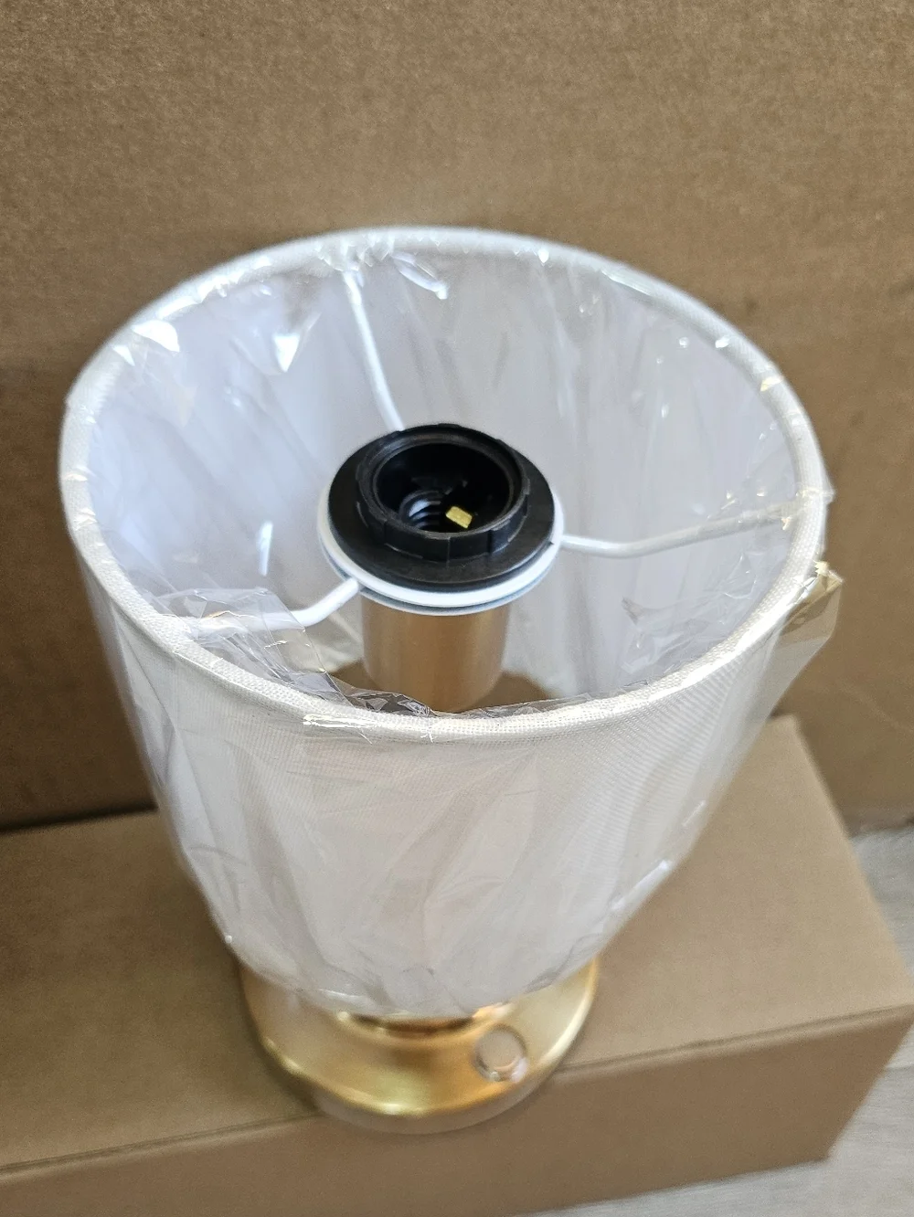Cordless Table Lamp